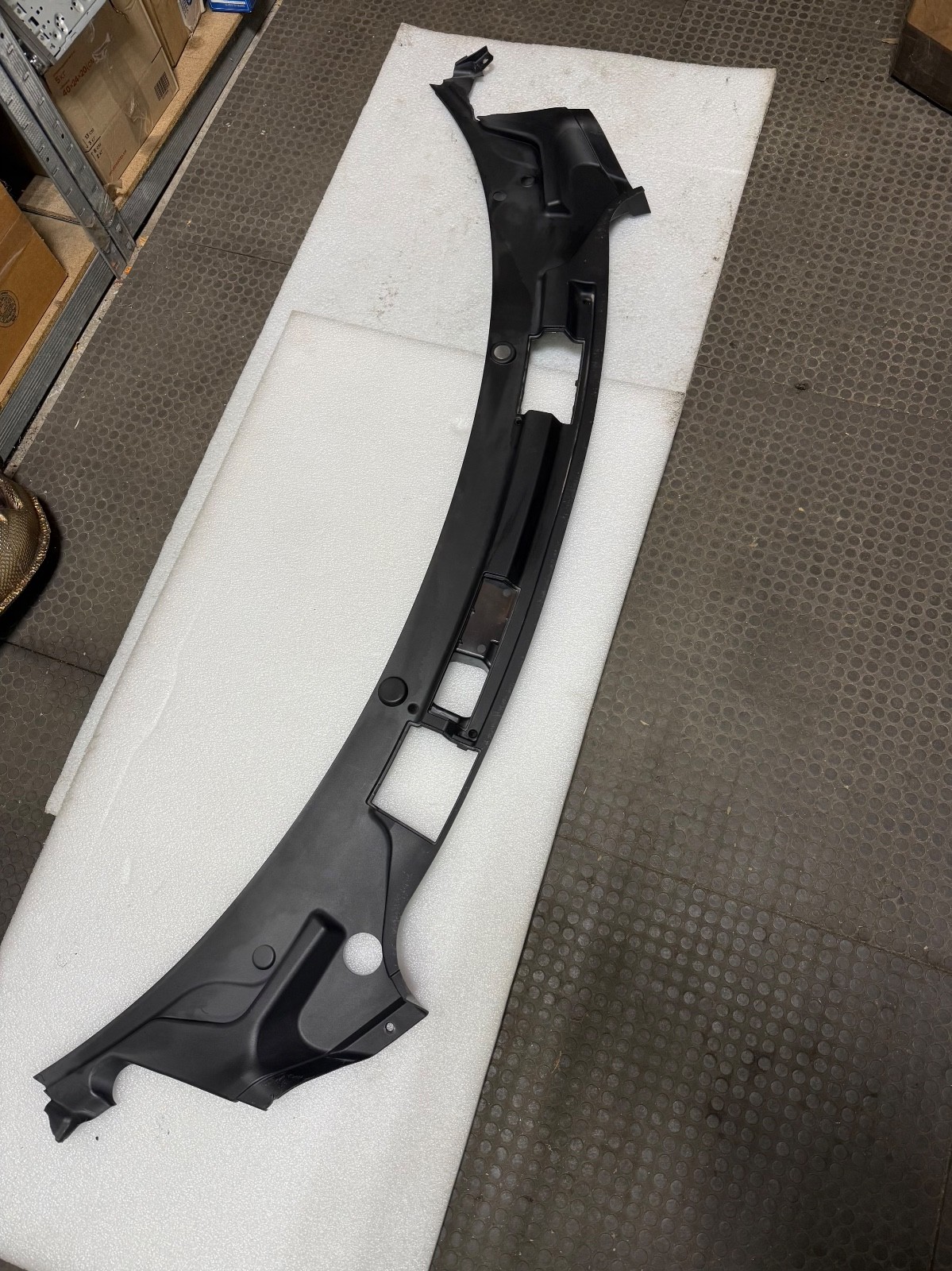 2013 Lamborghini Gallardo LP560 Coupe 5.2L Cowl Vent Panel 401819413D *Notes*