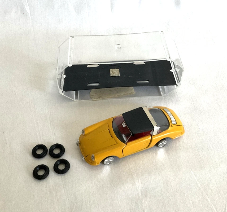 Sablon 1 Porsche Targa VINTAGE Yellow 1/43 Made Belgium *No Tire Melt*! - Image 4 of 4