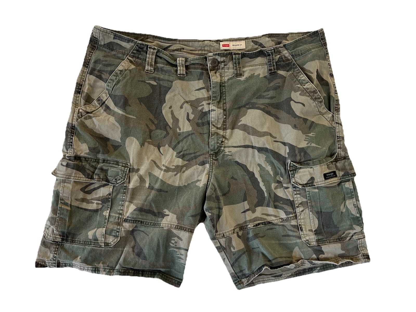 Wrangler Men’s Relaxed Fit Cargo Shorts Camo Size 48 Cotton Outdoor