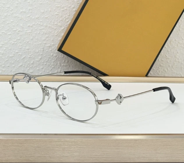 Gafas de sol unisex de moda Fendi FE40190U TALLA: 53口20-140 Foto 2 de 4