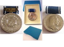 socialist East german Medal for LOYAL SERVICE for TEACHER and Educators DDR GDR