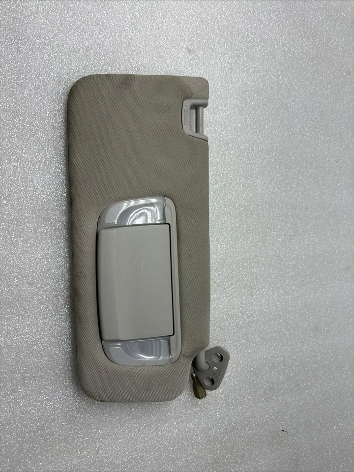 2018 Subaru Outback Sunvisor Right Hand Side Foto 4 de 4