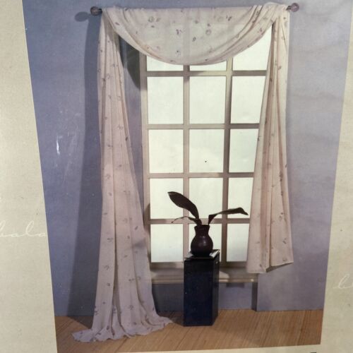 NEW Pale Yellow Floral Window Scarf Curtain 6 Yards Bed Bath Beyond $49.99