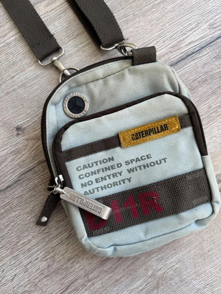Bandolera Caterpillar CAT Diseño Brutal D11R Vintage Foto 4 de 4