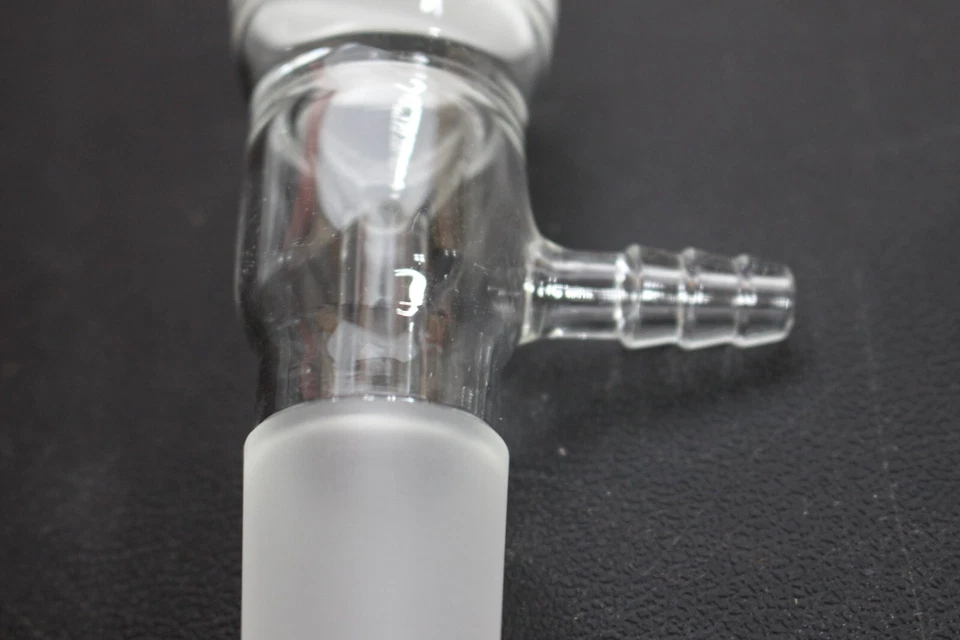 30mL Filter Funnel Buchner 24/40 Lower Vacuum Assembly Medium Frit CG-1406 05. - Image 2 of 4