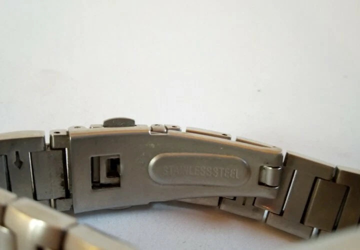 Slazenger water resistant clearance watch