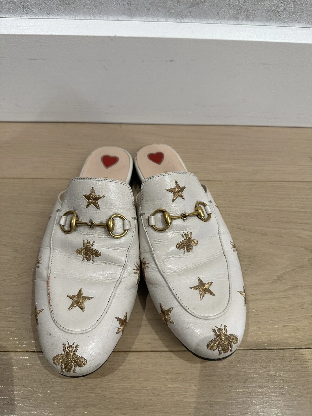 Mocassin mules ivoire en cuir brodé Gucci Princetown taille 37