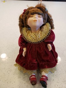 dan dee collectors choice musical doll
