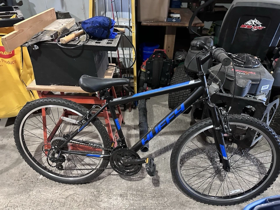 Bicicleta híbrida deportiva Schwinn Vantage F3 negra mediana  Foto 4 de 4