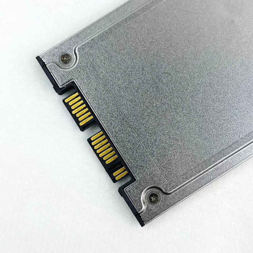 Toshiba THNSFC256GAMJ 256GB 1.8" Micro Sata SSD SATA3.0Gbps  PN: 45N8206 - Image 2 of 4