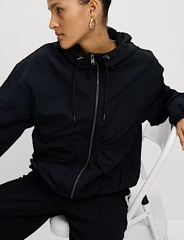 RRP£50 NEW Lightweight Hooded Rain Jacket Black in size 12 image 2