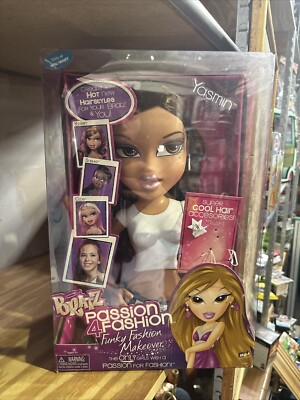 Bratz Passion 4 Fashion Funky Fashion Makeover Yasmin 2007 NEW NIB