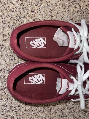 Vans Classic Maroon Burgundy Lo Pro Lace Up Canvas Sneakers  display picture 1
