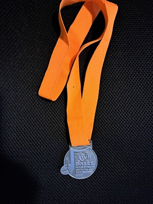 Basel IWB Marathon Run to the Beat 2013 Finisher Medaille Medal Laufen Running
