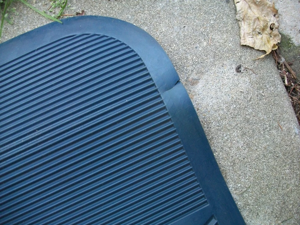 Alfombrillas traseras azules Pontiac GTO Tempest Firebird 1966-1969 nuevas de colección raras GM 988626 Foto 4 de 4