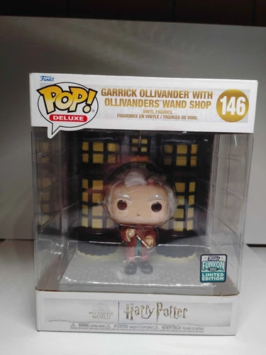 Funko Pop! Deluxe: Harry Potter - Garrick Ollivander with Ollivanders Wand Shop