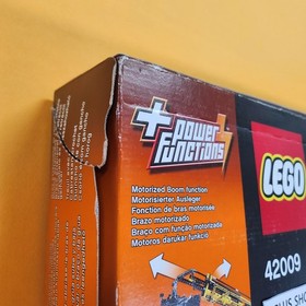 Lego 42009 Mobile Crane MK II 2606pcs FedEx Shipping - Sealed