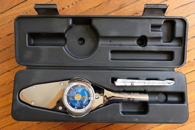 Precision Instruments 3/8'' Drive D2F20NM Dial Torque Wrench, 4-20 Newton-meters