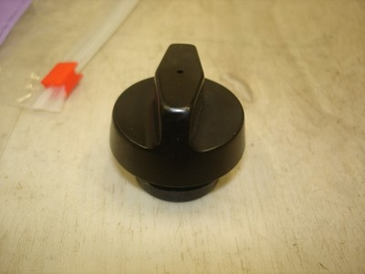 Stihl 041av    gas fuel cap   READ AD   chainsaw part