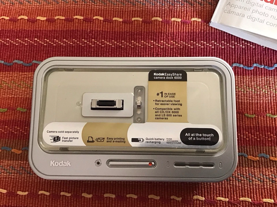 Kodak EasyShare DX7630 6.1MP Digital Camera 3x Optical Zoom Gray - Image 2 of 4
