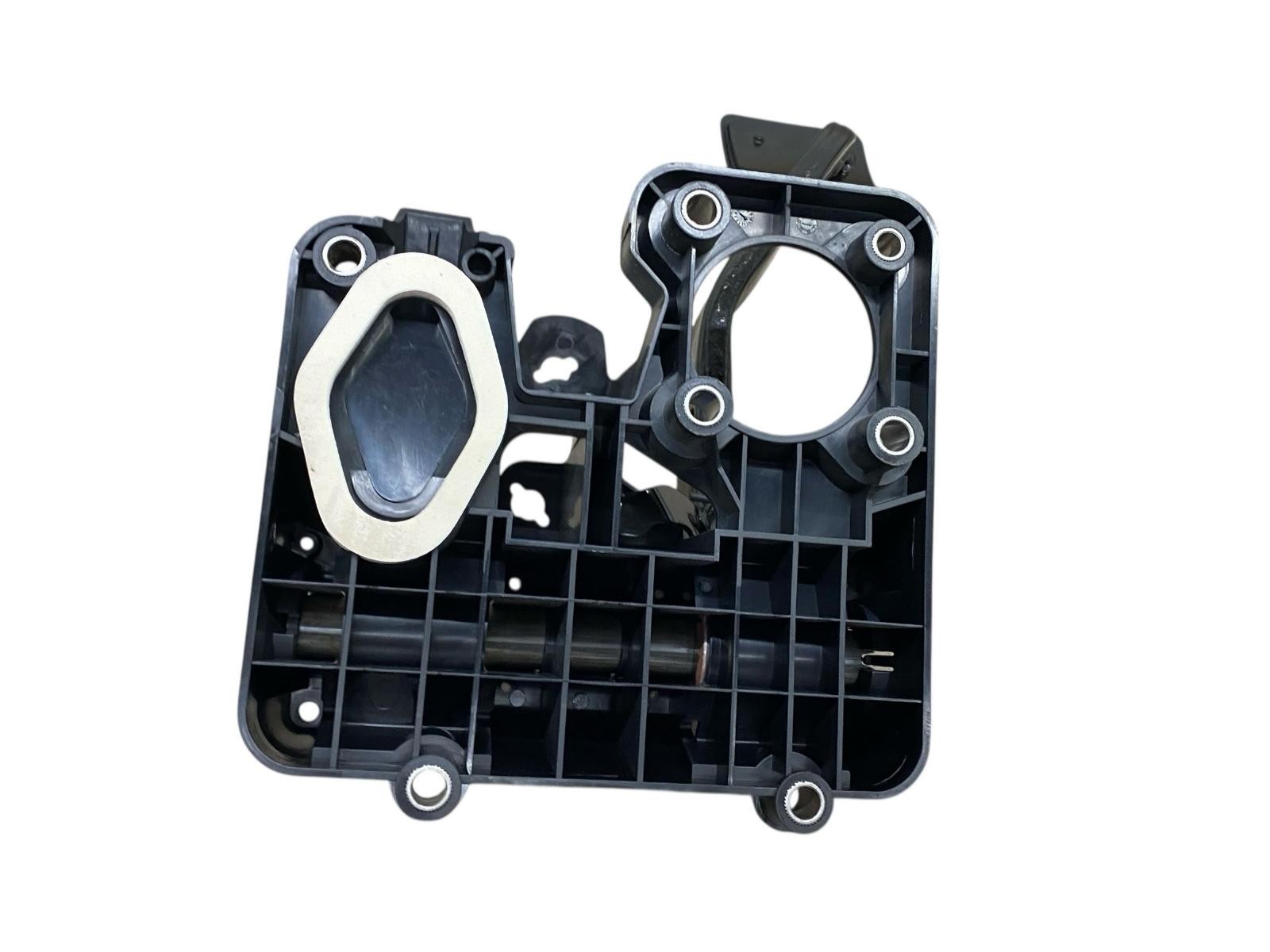 2015 ASTON MARTIN RAPIDE S GAS PEDAL TRAVEL SENSOR W/ BRAKE PEDAL & FOOTREST