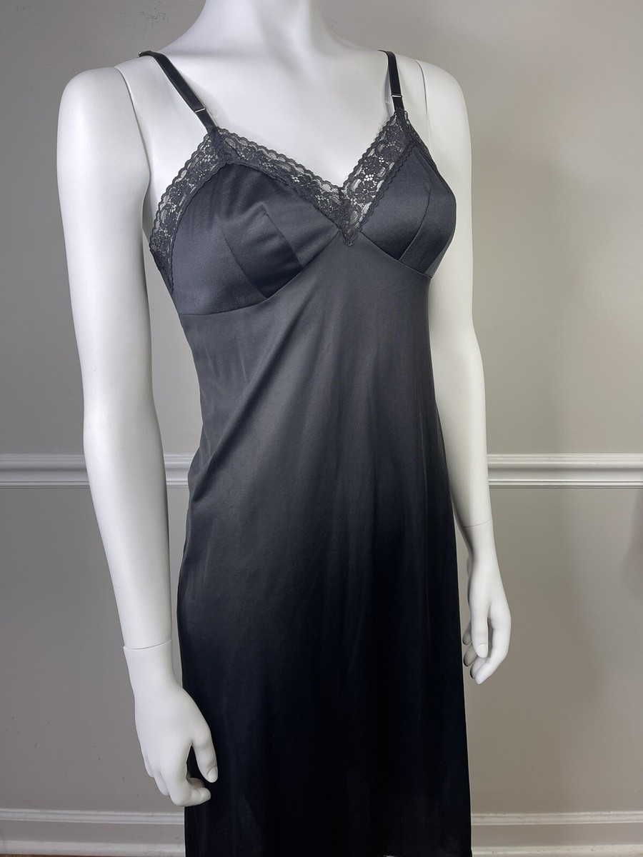 black vintage slip dress Vanity Fair Nylon Sexy & Lace full 32 TT Adjustable thin spaghetti straps Black Lace Trim Slip Dress