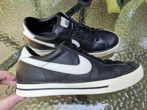Nike "Sweet Classic" Mens 9.5 Black Leather Athletic Shoes Sneakers 318333-006