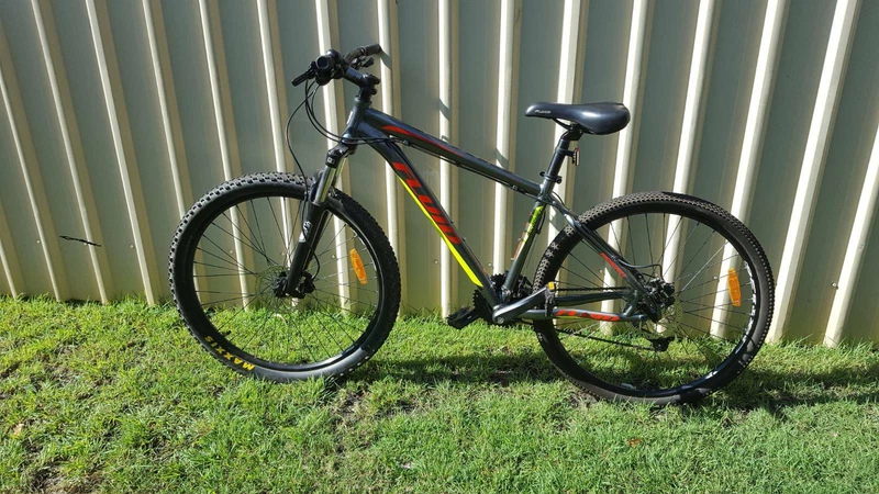 fluid ricochet mountain bike