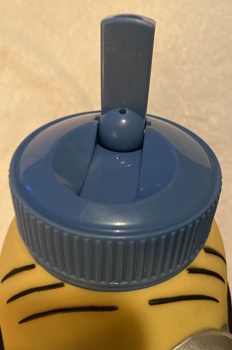 Despicable Me Trinkflasche Minion Mayhem Universal Studios 32oz Flip Strohhalm Film - Bild 4 von 12