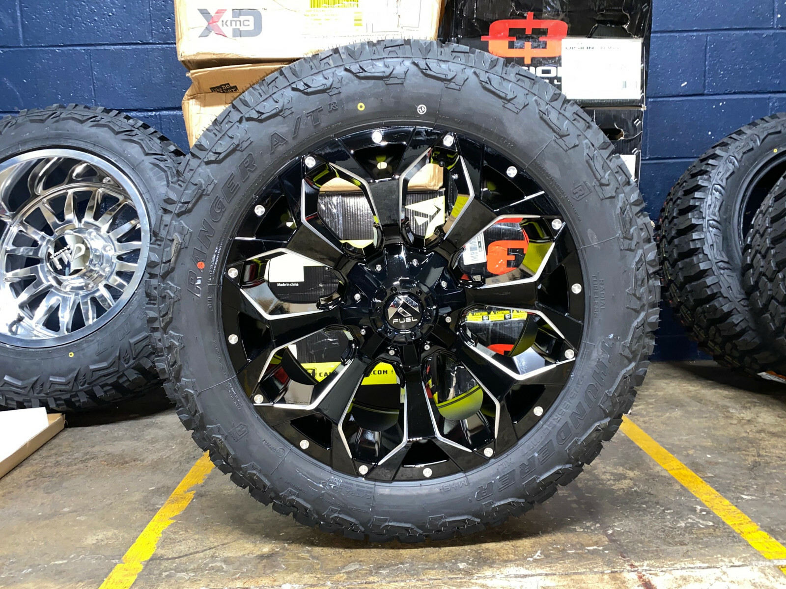 20x9 D576 Fuel Assault Black Wheels Rims 32