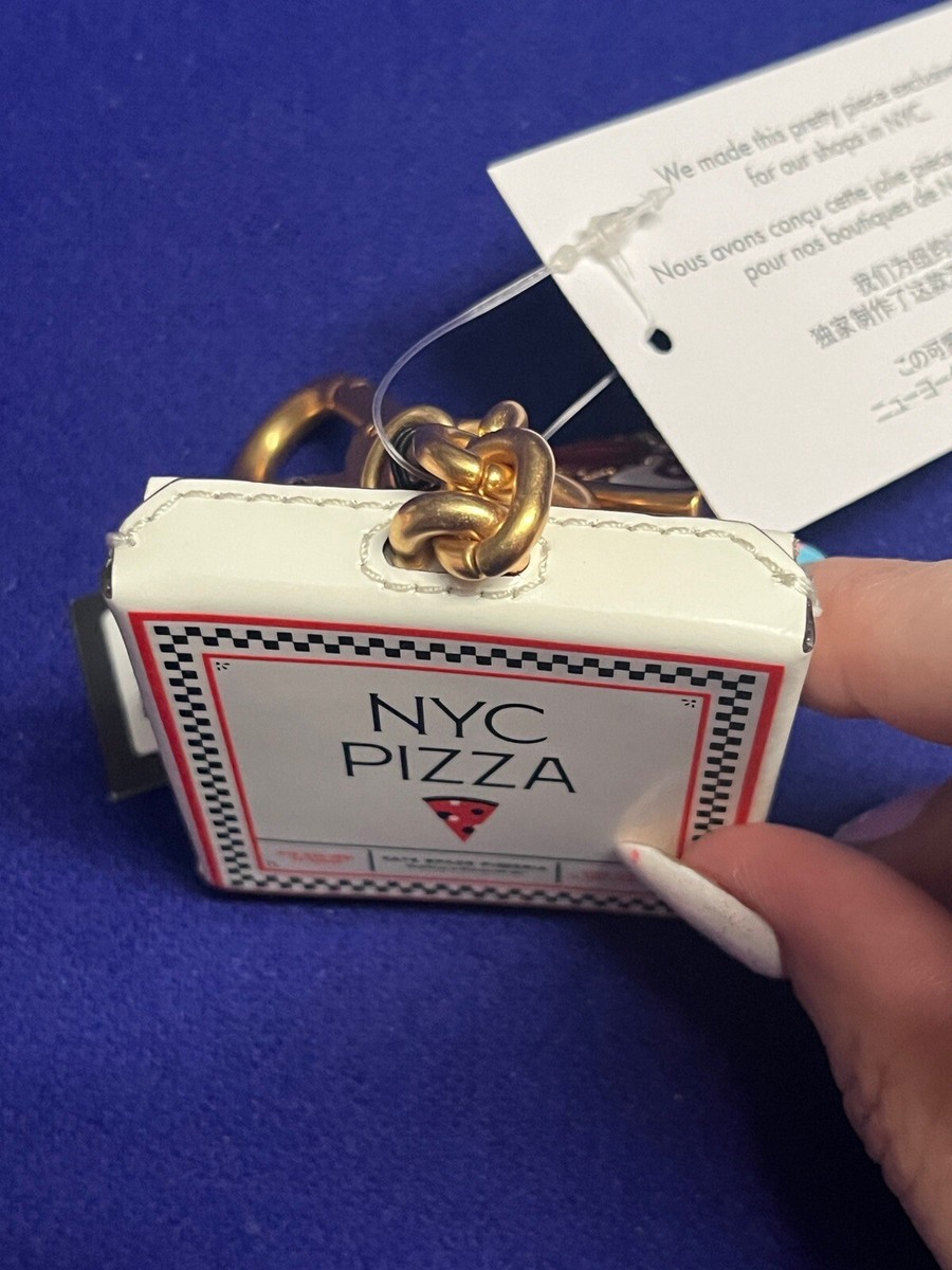 【国内発送】Kate Spadeスライス ピザ ボックス キー フォブ NWT Kate Spade Crystal Pizza Slice W/Leather Pizza Box SLICE