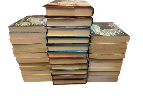 Lot 33 Erin Hunter Warriors Seekers Survivors Novels Paperback & Hard Back - Picture 9 of 9