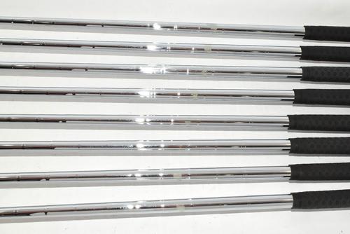 Taylormade R9 Supermax 8p 5-6-7-8-9-Pw-Aw-Sw RH Golf Iron Set NSPRO 950GH Stiff - Picture 20 of 21