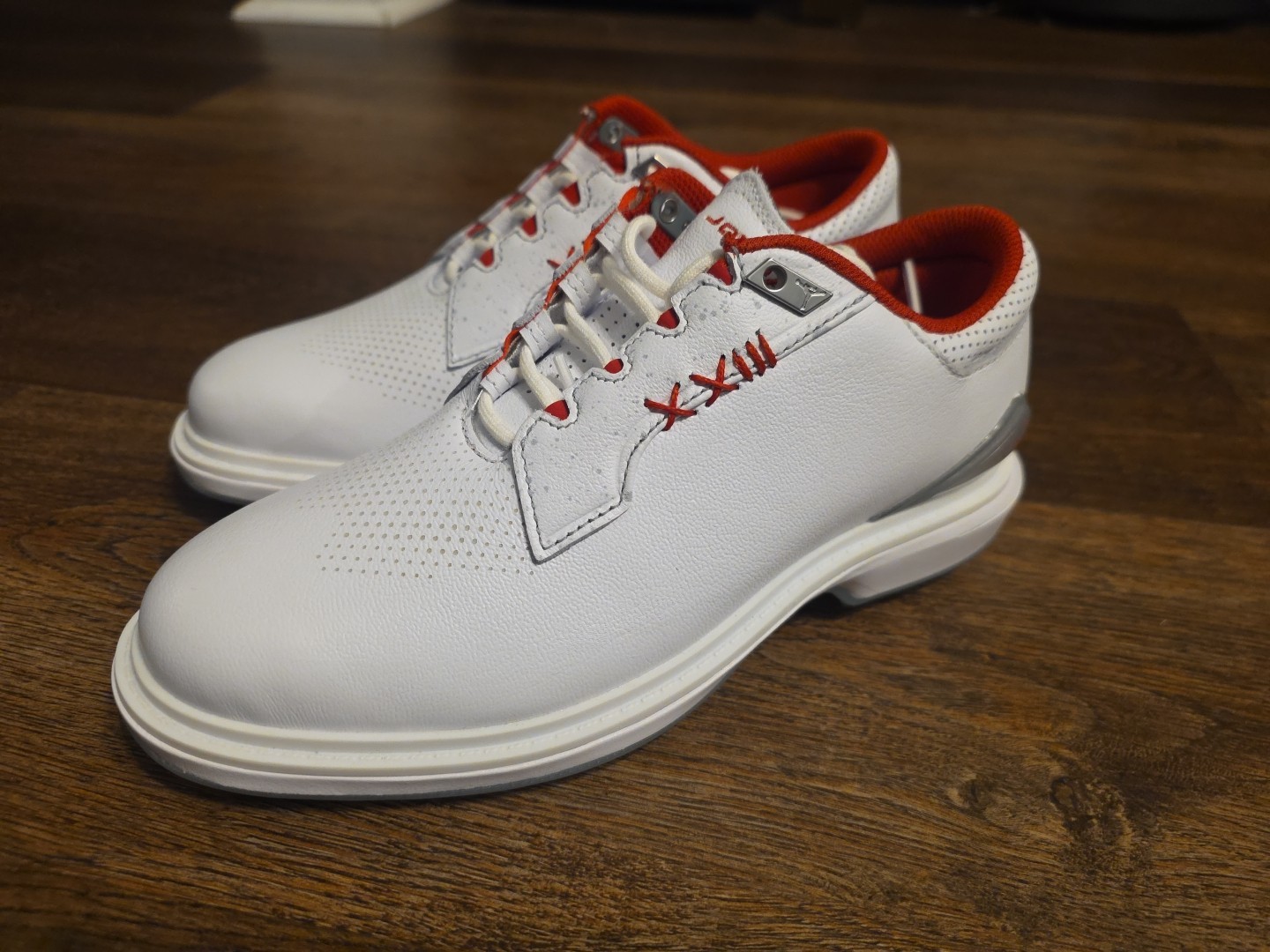 White/ Fire Red Men&rsquo;s Fq7874-101