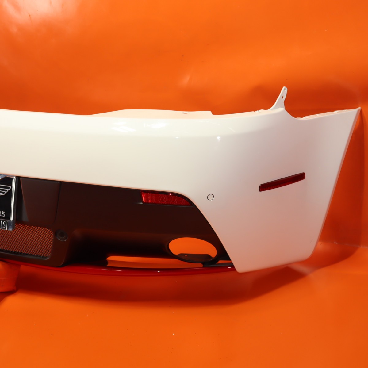 ASTON MARTIN VANTAGE V8 REAR BUMPER 2012 2013 2014 2015 2016 DD23-17K835-BG OEM