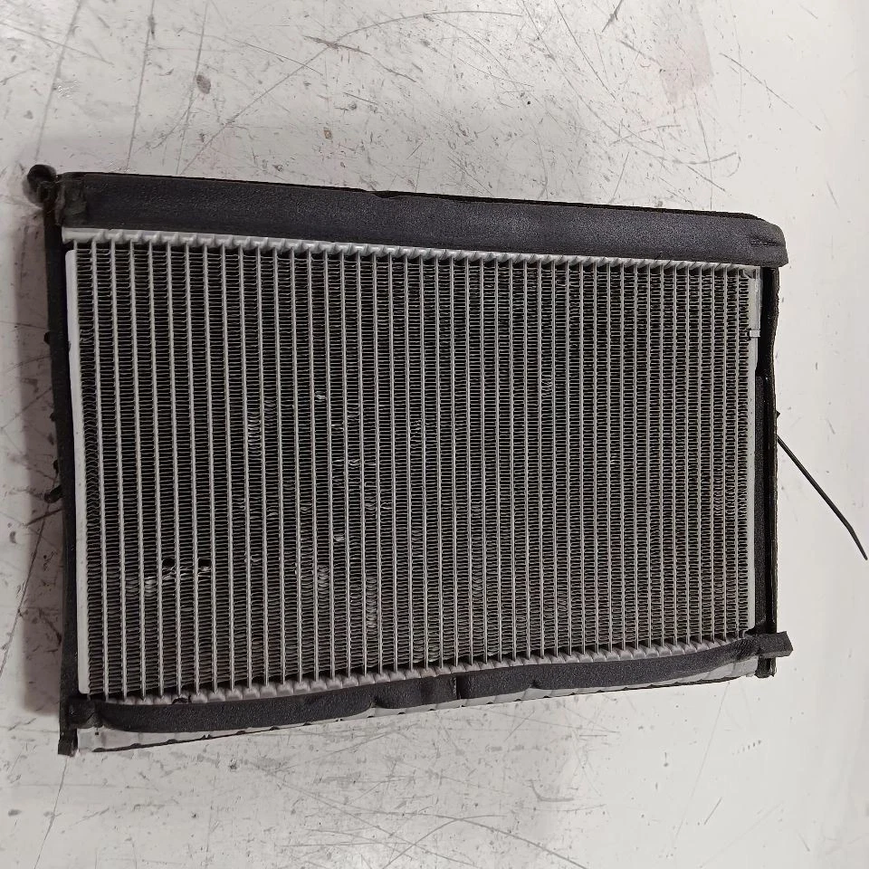 空调交流蒸发器 适合 10-16 斯巴鲁 Legacy  — 第 2/4 张图片