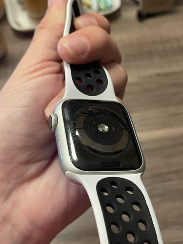 Apple watch series 4 gps 40 mm - Zdjęcie 7 z 12