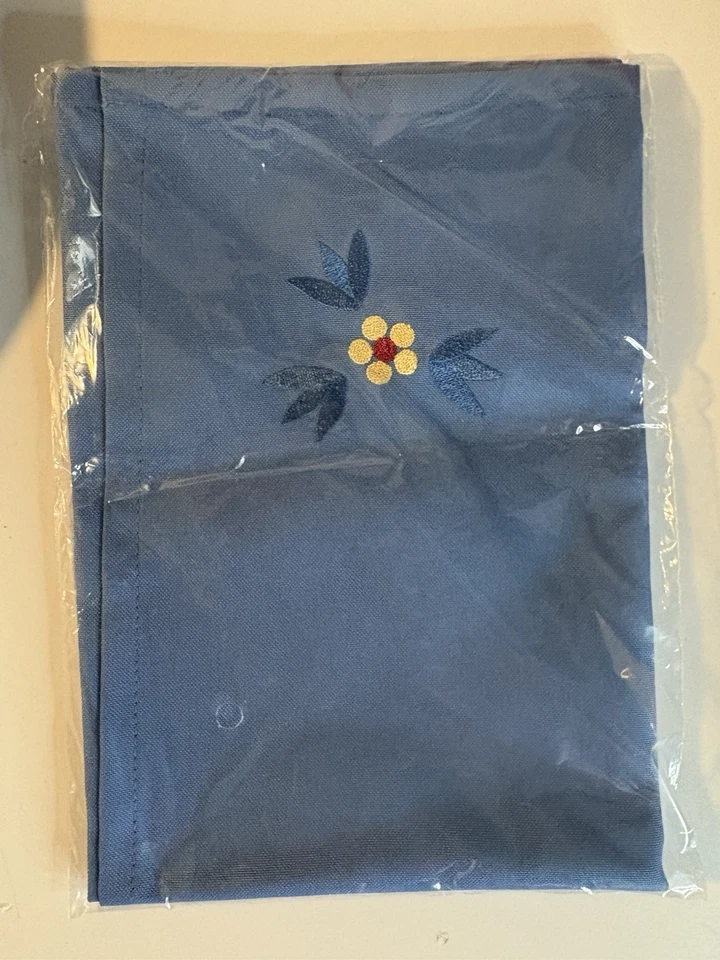 Temptations Old World Azul Almuerzo en Caja Juego de 4 piezas Plato Latte Taza Sopa Vaso Foto 2 de 4