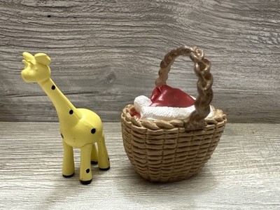 Palisades the Year Without a Santa Claus Figure Accessory Basket And Giraffe Toy
