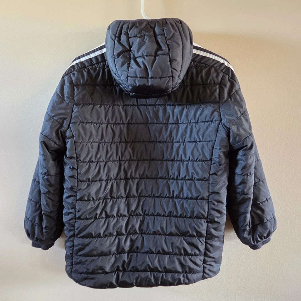 Adidas Niños Negro 3 Rayas Puffer Chaqueta Juvenil Mediana 10/12 Abrigo Aislante Usado en Excelente Condición Foto 4 de 4
