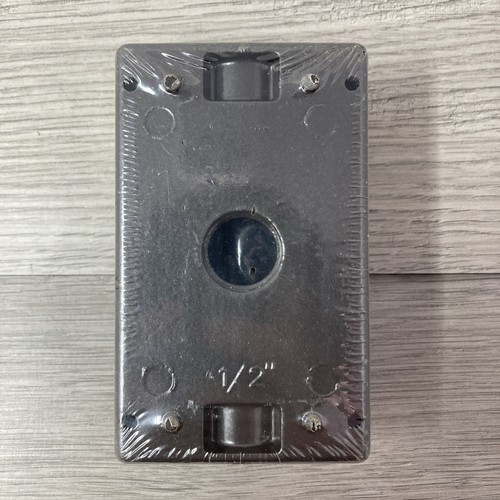 Red Dot S100BRE OUTLET BOX, Three 1/2" Hole, Bronze Wet Location NEW SEALED - Picture 2 of 6