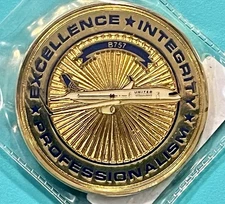 UNITED AIRLINES 757 COLLECTOR COIN
