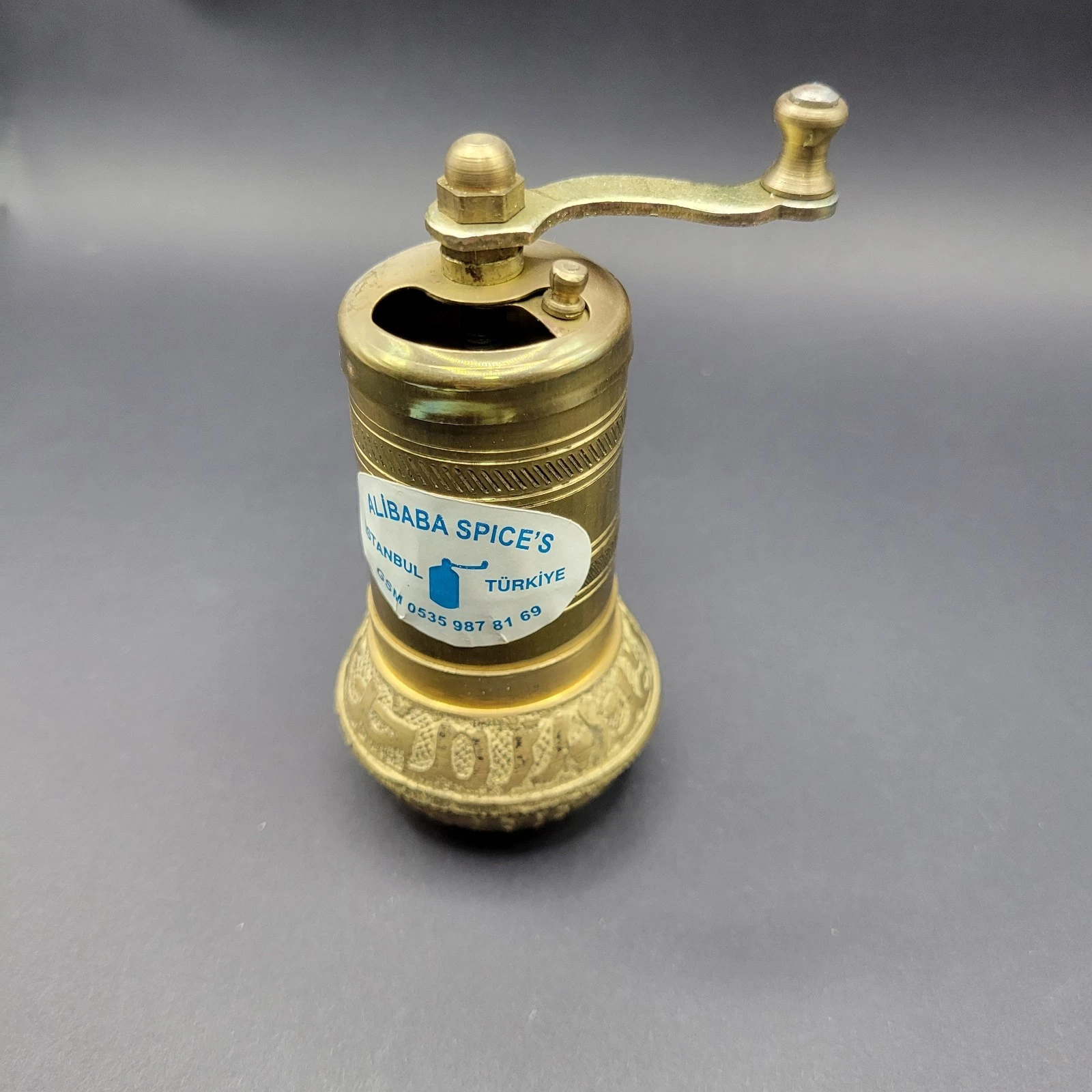 VINTAGE MINI BRASS PEPPER SALT SPICE SEED MILL GRINDER CRANK TURKEY
Opens in a new window or tab