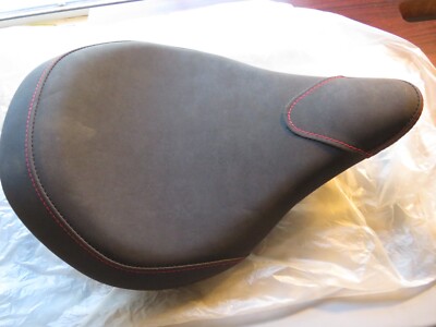 NOS Yamaha Bolt XVS950 2014-2020 Genuine OEM Single Seat Assy 1TP-24710-10