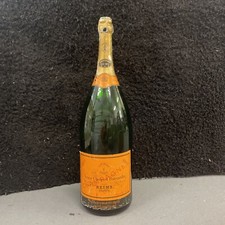 VEUVE CLICQUOT PONSARDIN 24" CHAMPAGNE BRUT DUMMY DISPLAY SPECIMEN EMPTY BOTTLE