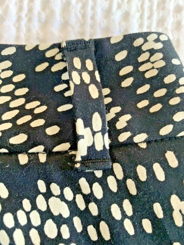 ELLE Shorts Black & White Flat Front Size 4 Polka Dots Chic ! NWOT - Picture 8 of 8