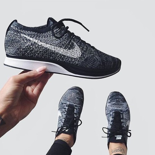 Nike Flyknit Racer Sneaker Oreo 2.0 - UK 11,5 / US 12,5 - Neu mit Karton - Bild 22 von 22