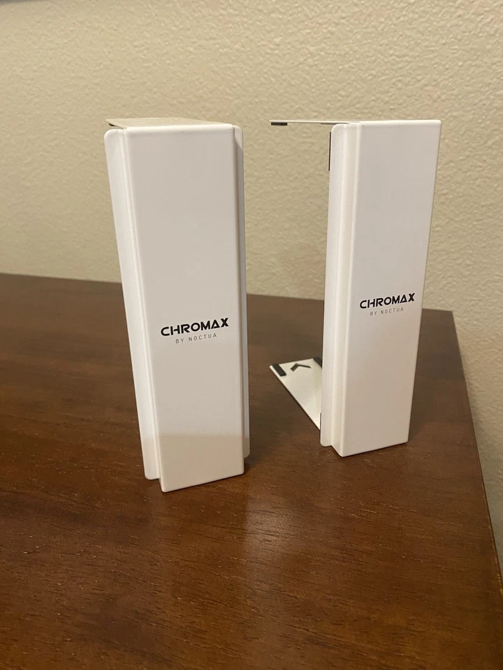 Noctua NH-D15 Chromax.Black CPU Cooler (Includes White Heatsink Covers!) - Image 4 of 4