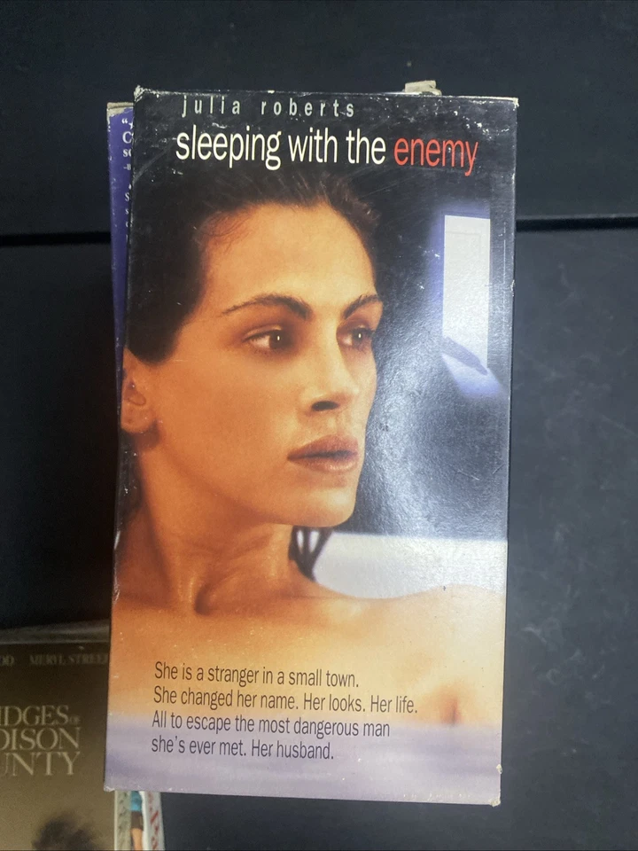 Lot Of 10 Romance And Rom-Com VHS Movies Pretty Woman The Bodyguard Ghost Foto 4 de 4