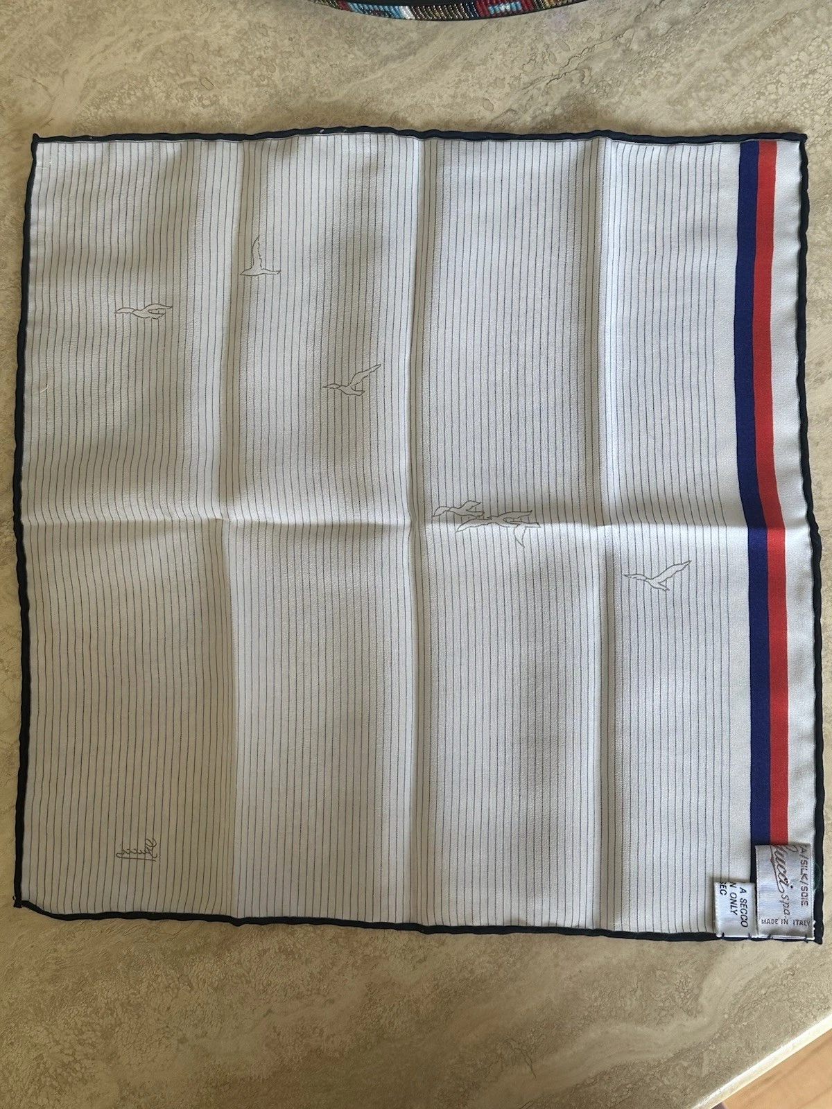 Foulard vintage Gucci en soie